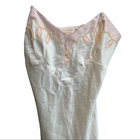 Vintage Victoria’s Secret Gold Label Lingerie - Picture 2 of 9